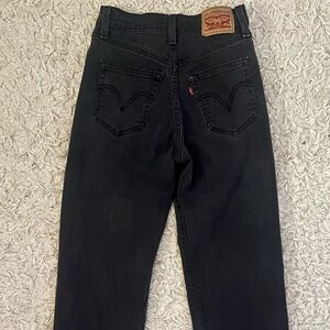 Levi's High-Rise Black Women's Jeans